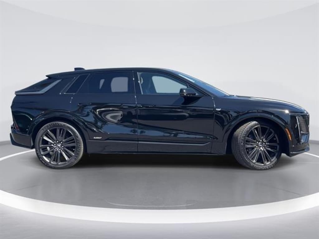 New 2026 CADILLAC LYRIQ V-Series SUV