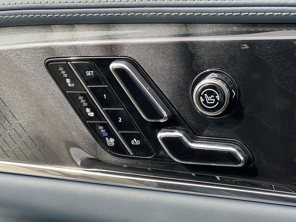 2025 Cadillac Escalade IQ Luxury 2 - Photo 23