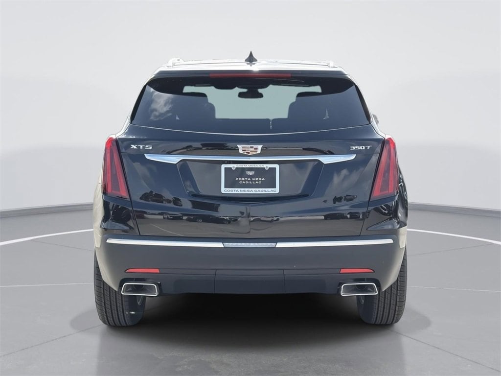 New 2025 CADILLAC XT5 Luxury SUV