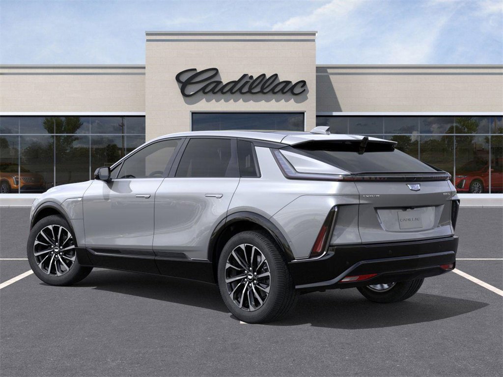 2025 Cadillac Lyriq Sport photo 3