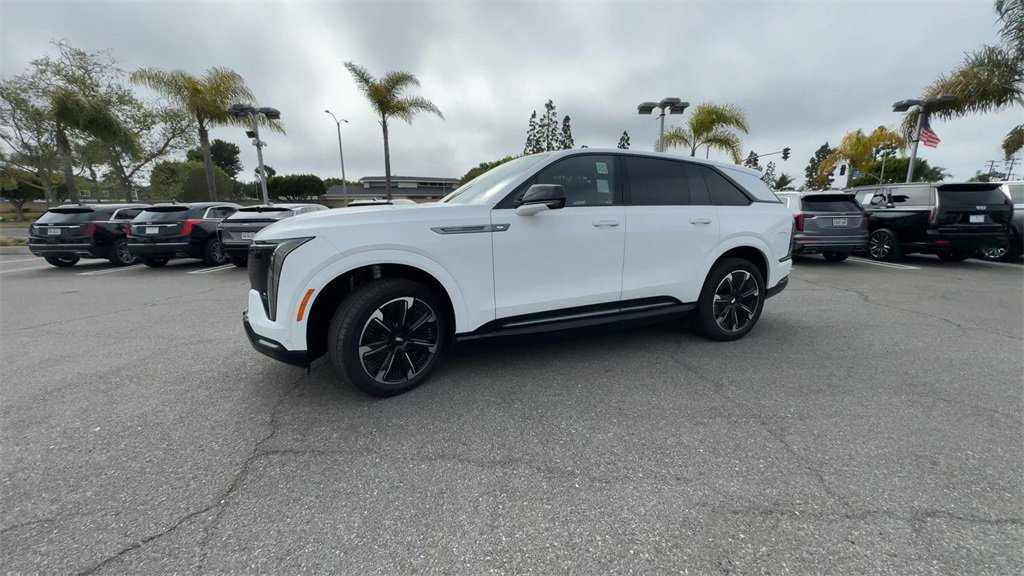 2025 Cadillac Escalade IQ Sport photo 4