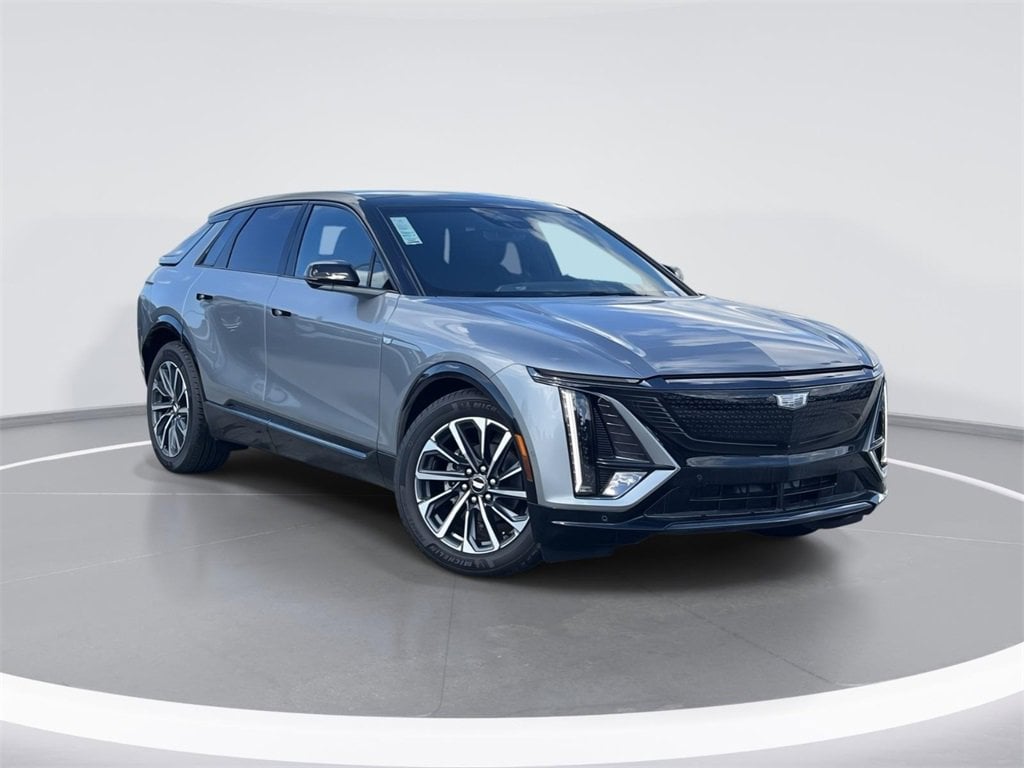 2025 Cadillac LYRIQ Sport 2's photo