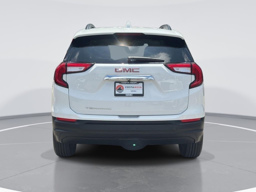 Used 2022 GMC Terrain SLE SUV