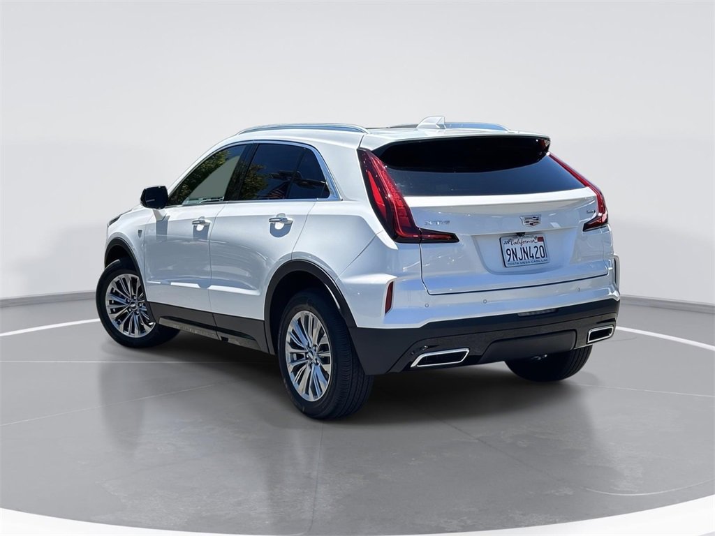 2024 Cadillac XT4 Premium Luxury photo 4