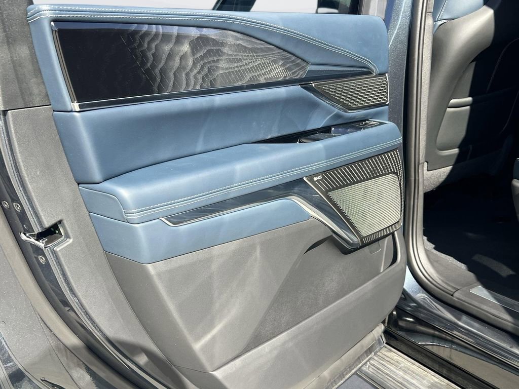 2025 Cadillac Escalade IQ Luxury 2 - Photo 27