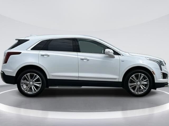 2024 Cadillac XT5 Premium Luxury photo 2