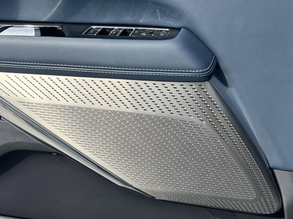 2025 Cadillac Escalade IQ Luxury 2 - Photo 24