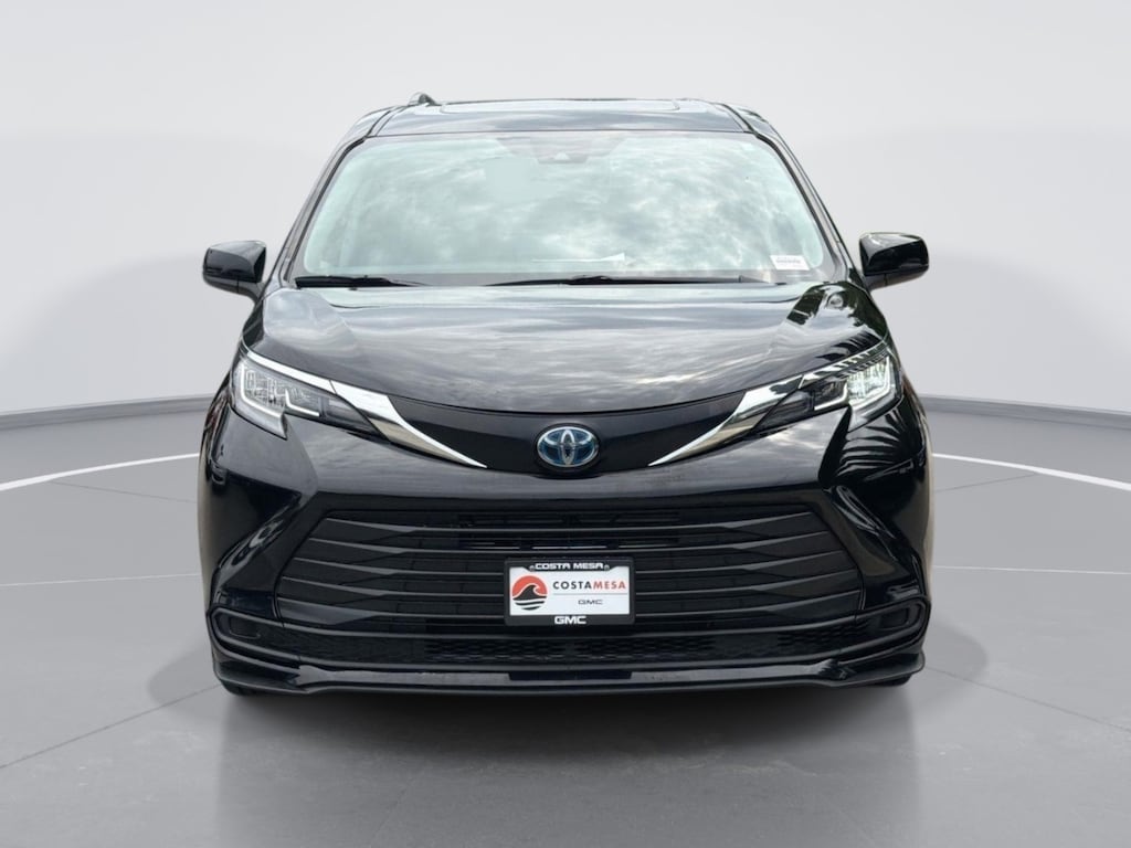 Used 2023 Toyota Sienna LE