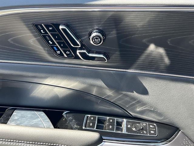2026 Cadillac LYRIQ V - Photo 23