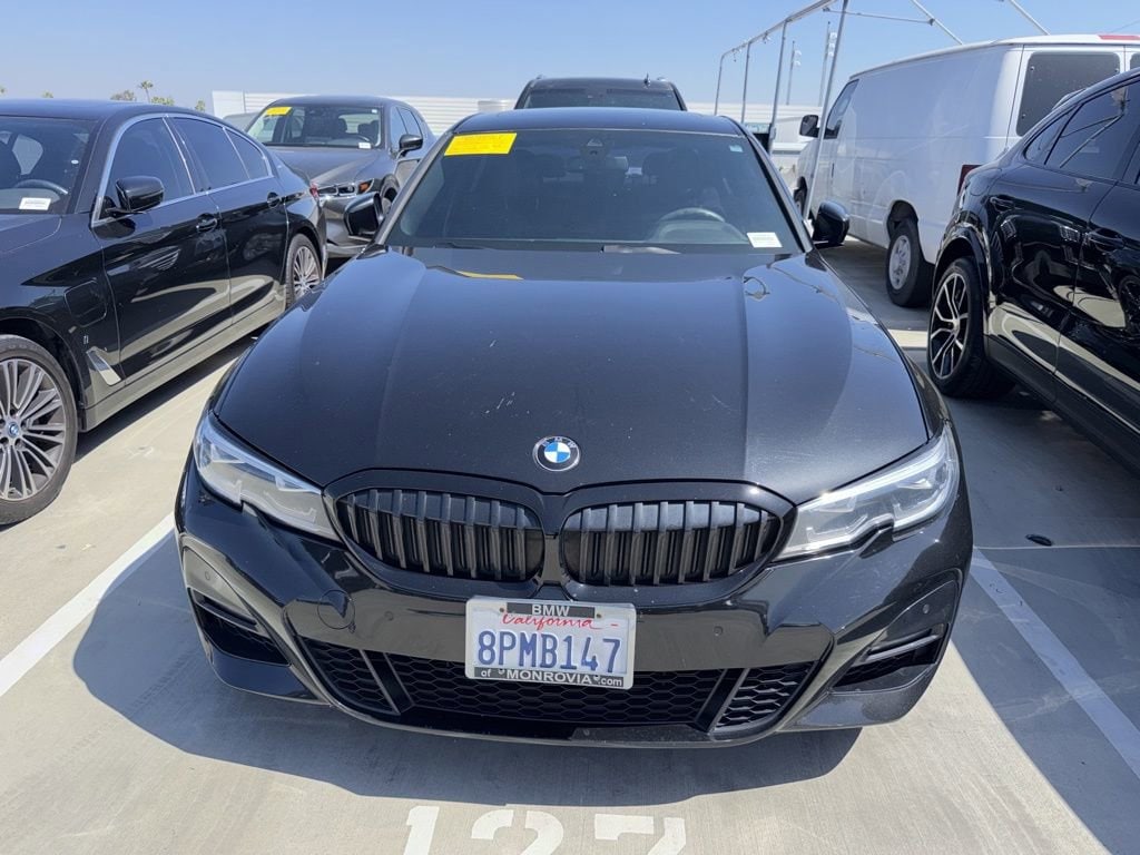 2020 BMW 3 Series 330i Sedan's photo