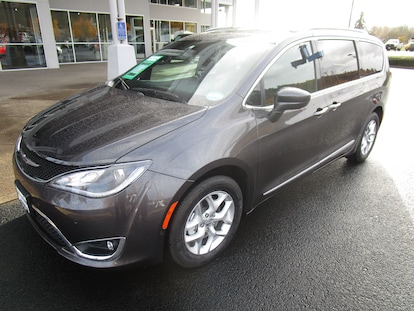 New 2020 Chrysler Pacifica 35th Anniversary Touring L