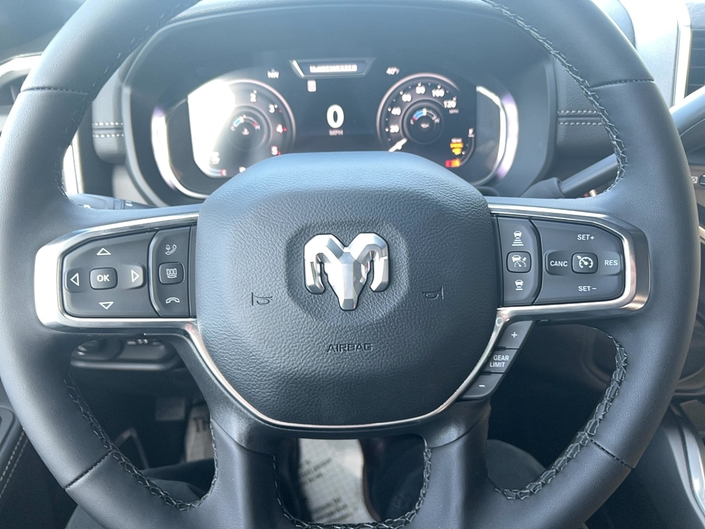 2026 RAM 2500 Laramie - Photo 33