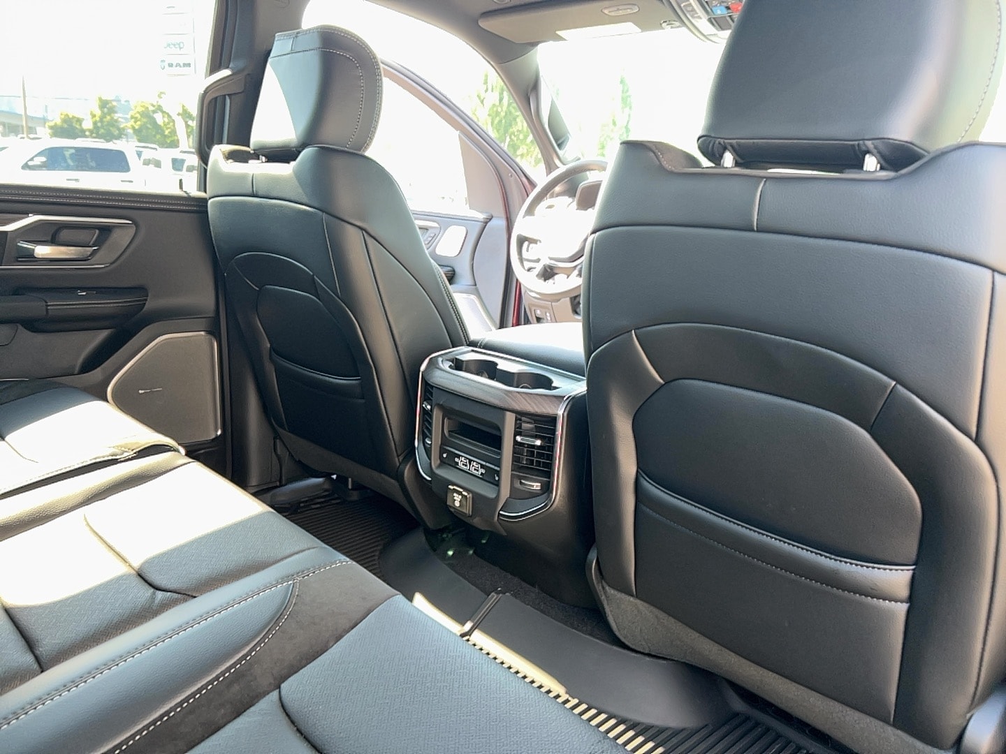 2026 RAM 1500 Laramie - Photo 32