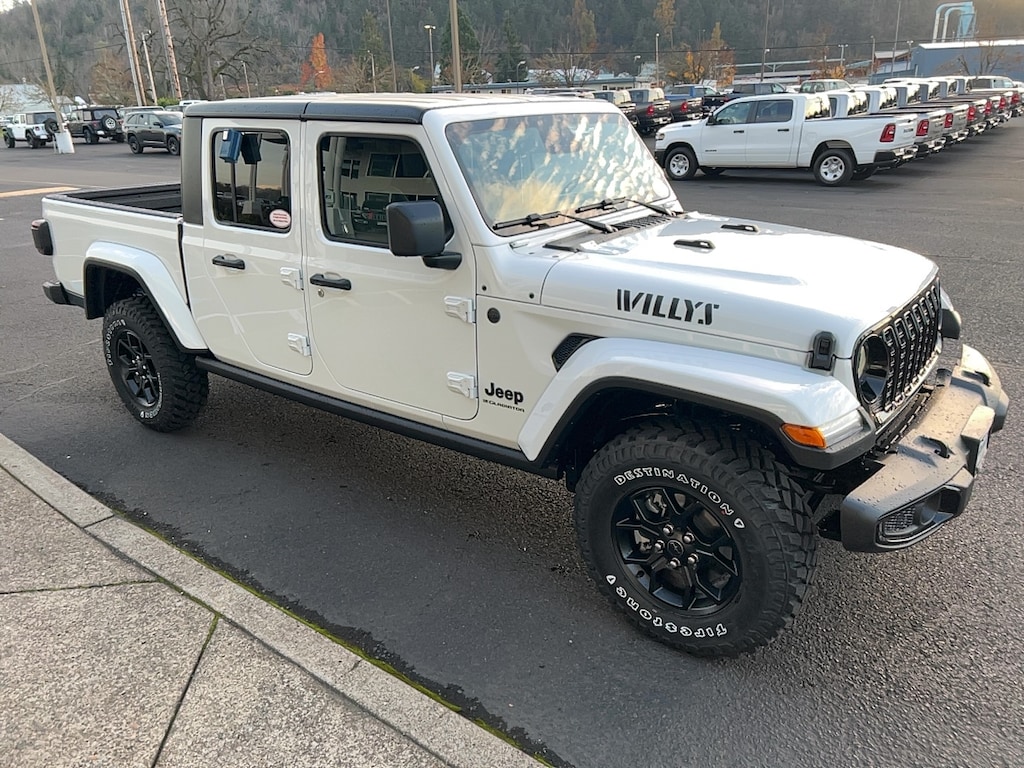 New 2026 Jeep Gladiator WILLYS 4X4 Pickup
