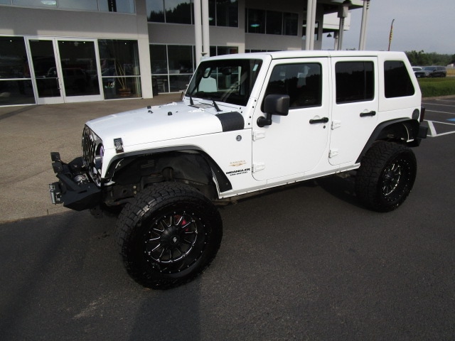 Used 2014 Jeep Wrangler Unlimited Sahara with VIN 1C4HJWEG5EL195771 for sale in Union Gap, WA