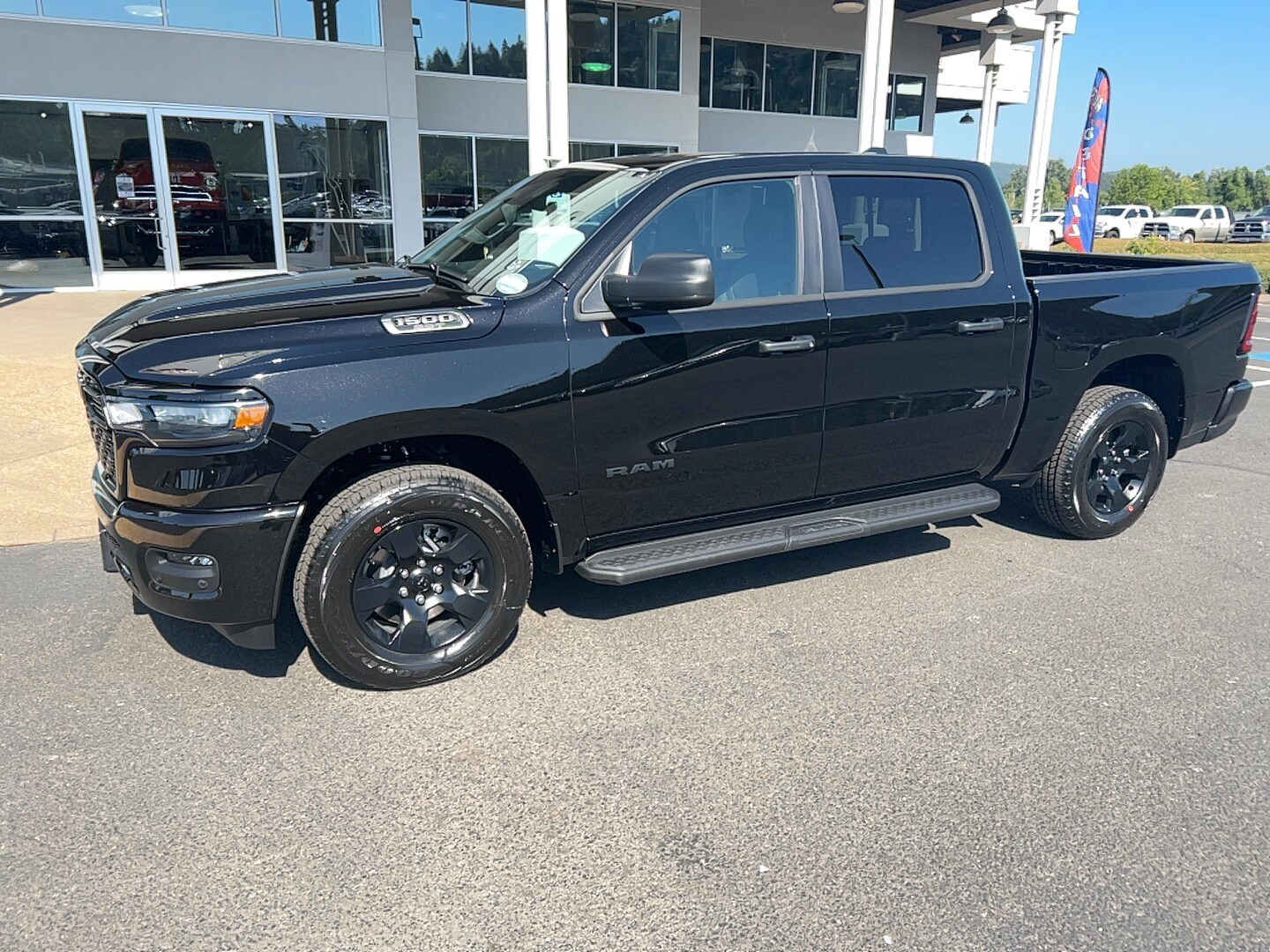 2025 Ram 1500 Tradesman photo 2