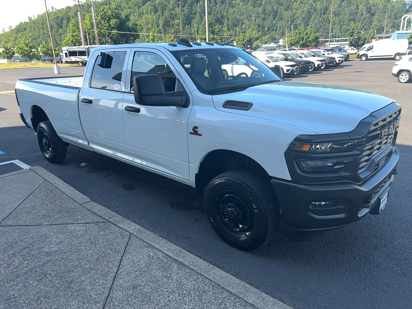 2025 Ram 2500 Tradesman photo 4