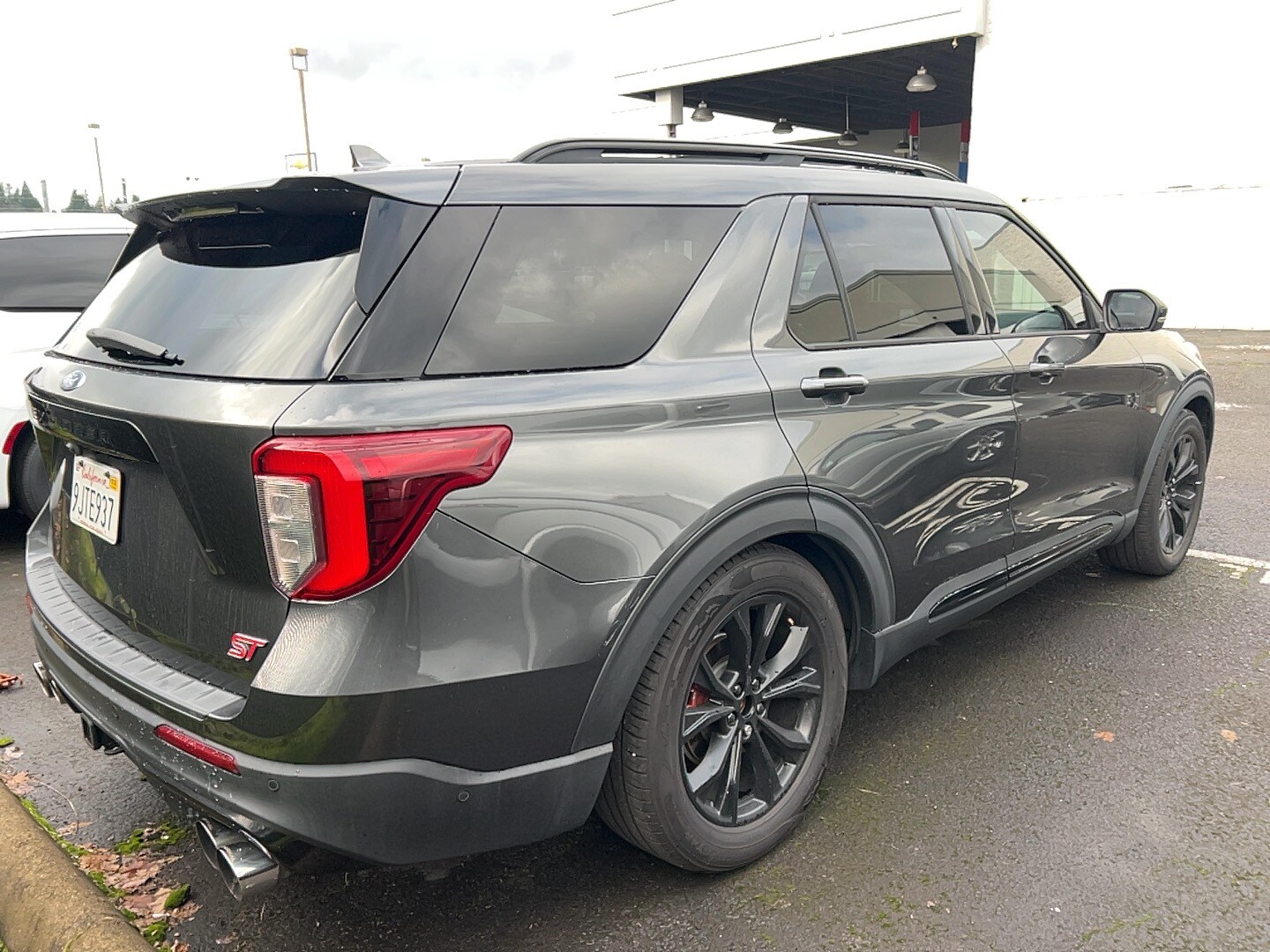 2020 Ford Explorer ST photo 3