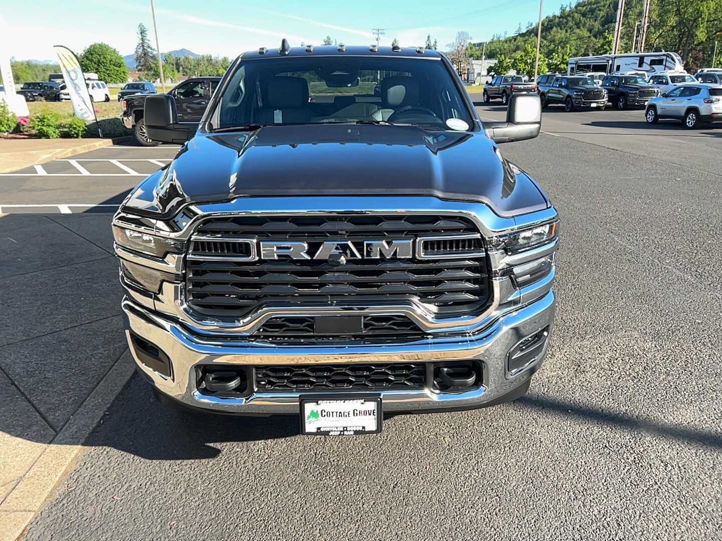 2025 Ram 3500 Tradesman photo 4