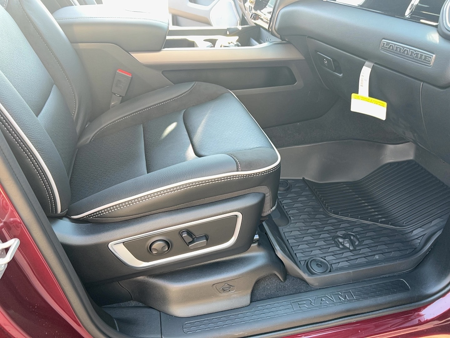 2026 RAM 1500 Laramie - Photo 38
