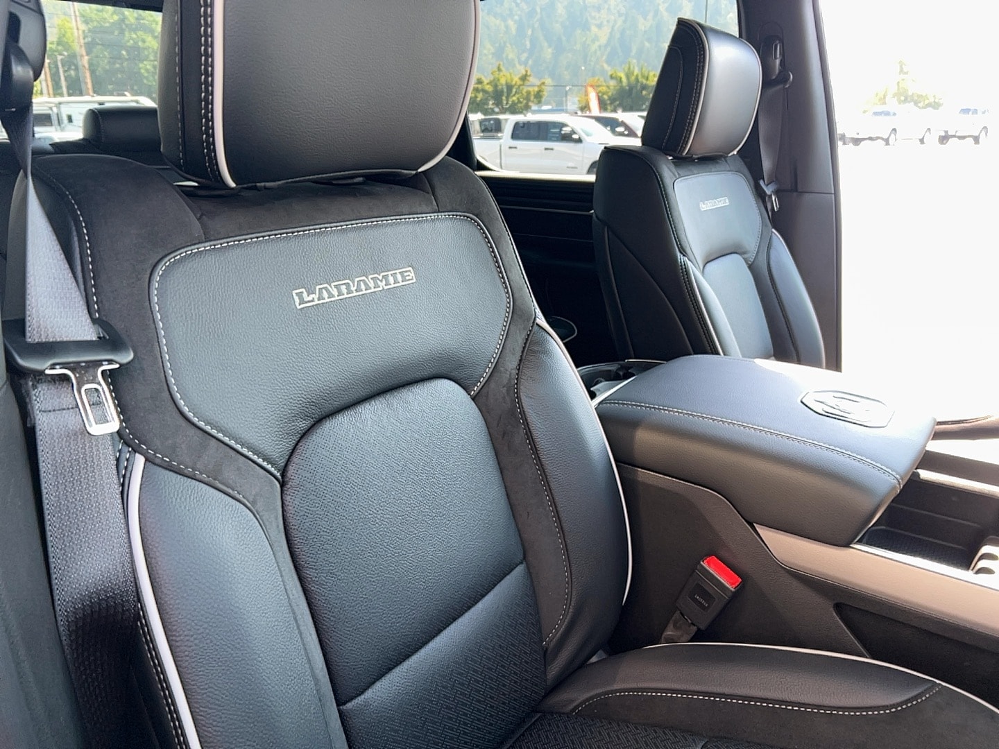 2026 RAM 1500 Laramie - Photo 34