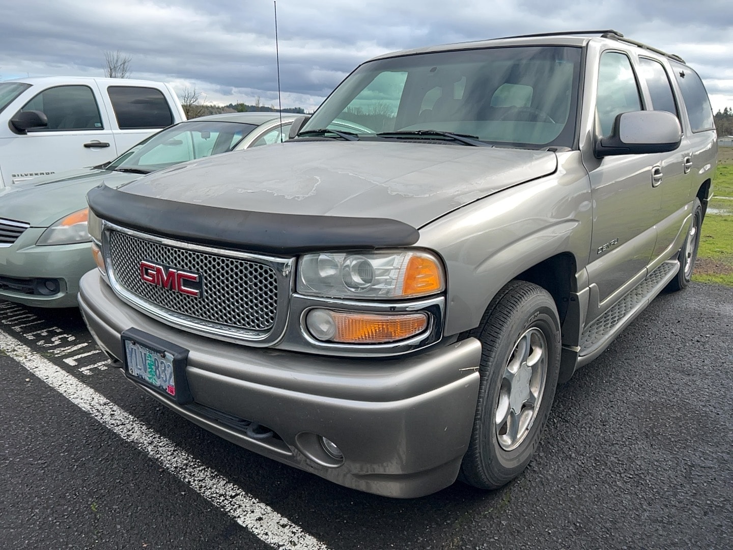 2001 GMC Yukon XL Base