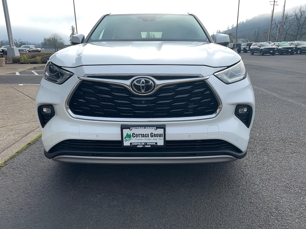 2022 Toyota Highlander Platinum photo 4