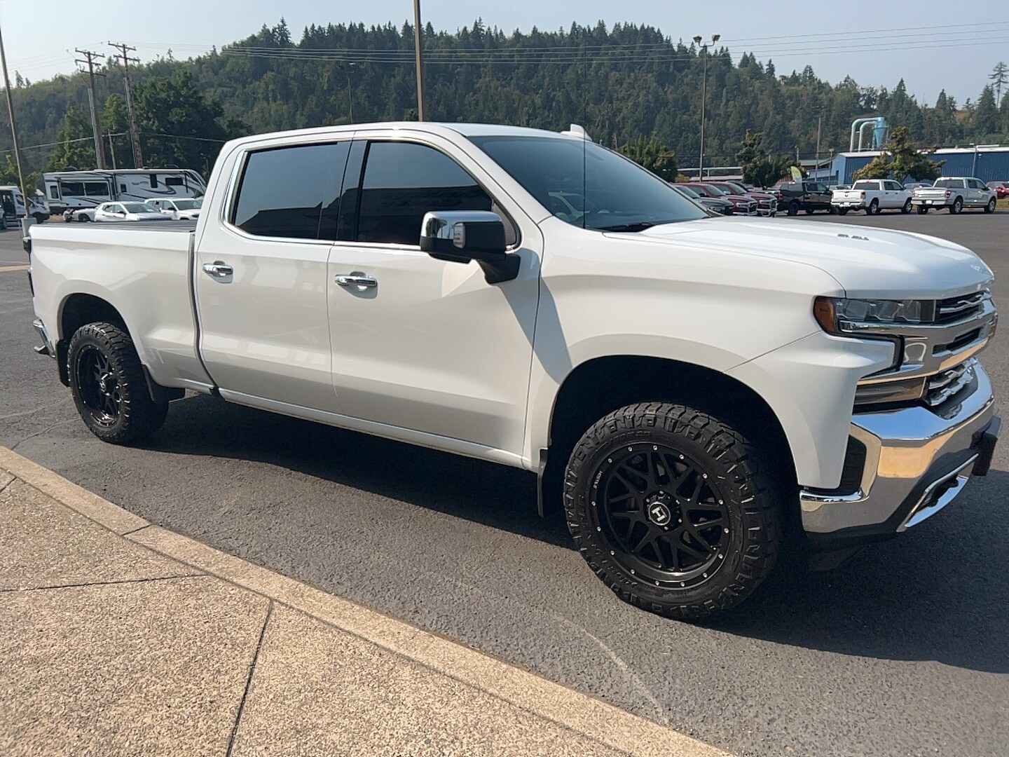 2019 Chevrolet Silverado 1500 LTZ photo 3