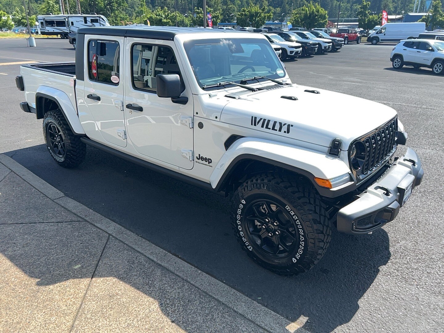 2025 Jeep Gladiator Willys photo 4