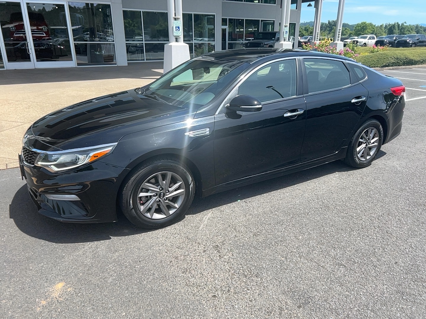 2020 Kia Optima LX AT's photo