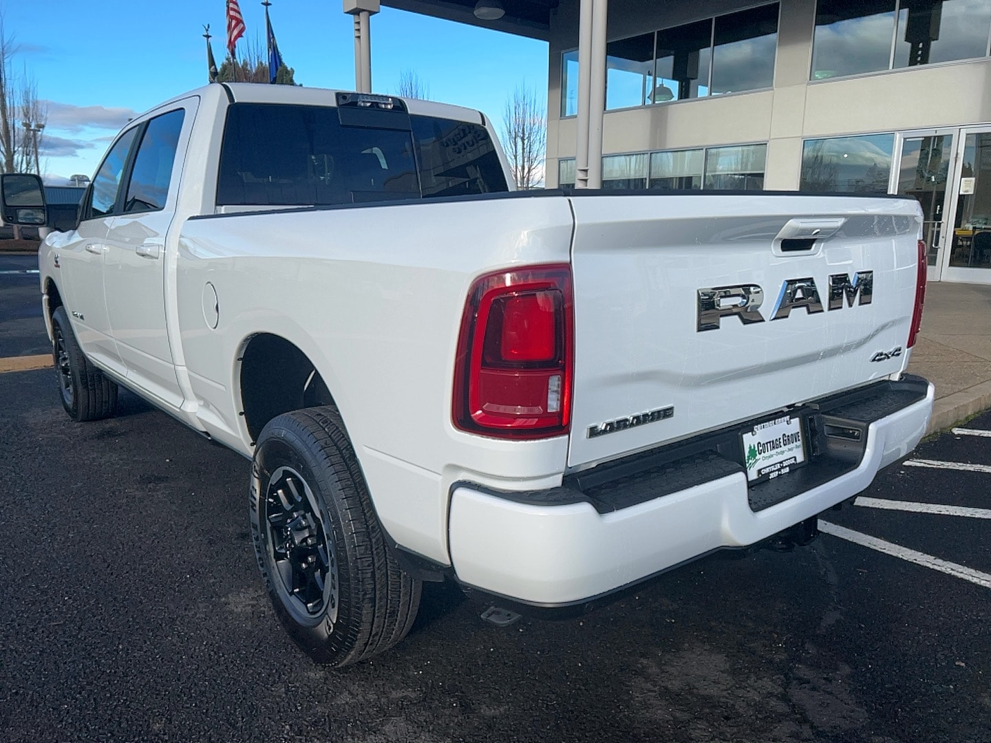 2026 RAM 2500 Laramie - Photo 9