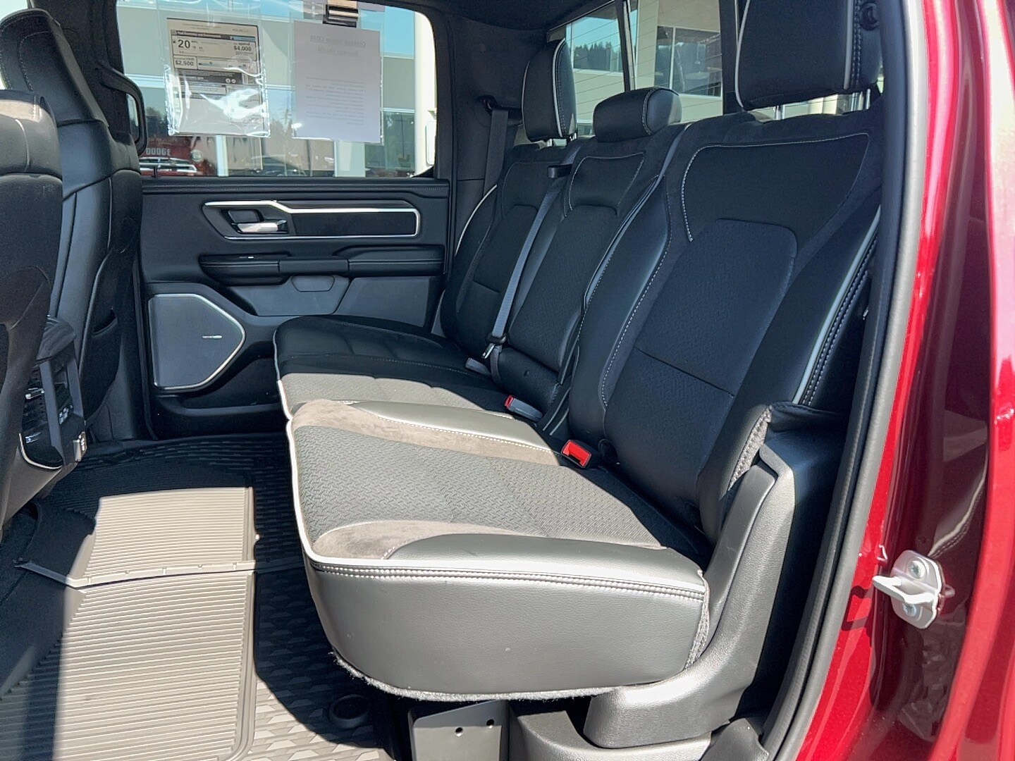 2026 RAM 1500 Laramie - Photo 26