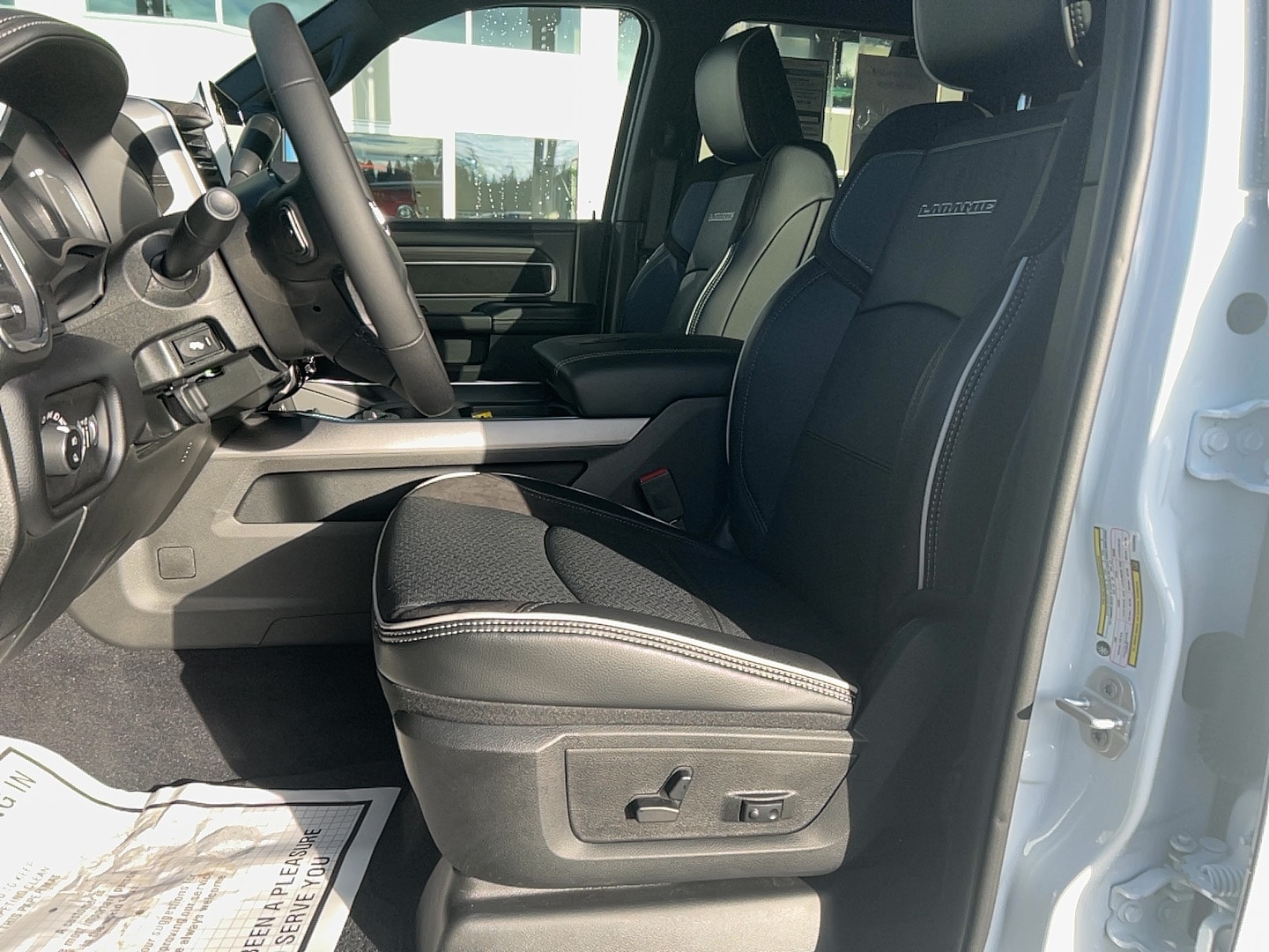 2026 RAM 2500 Laramie - Photo 24