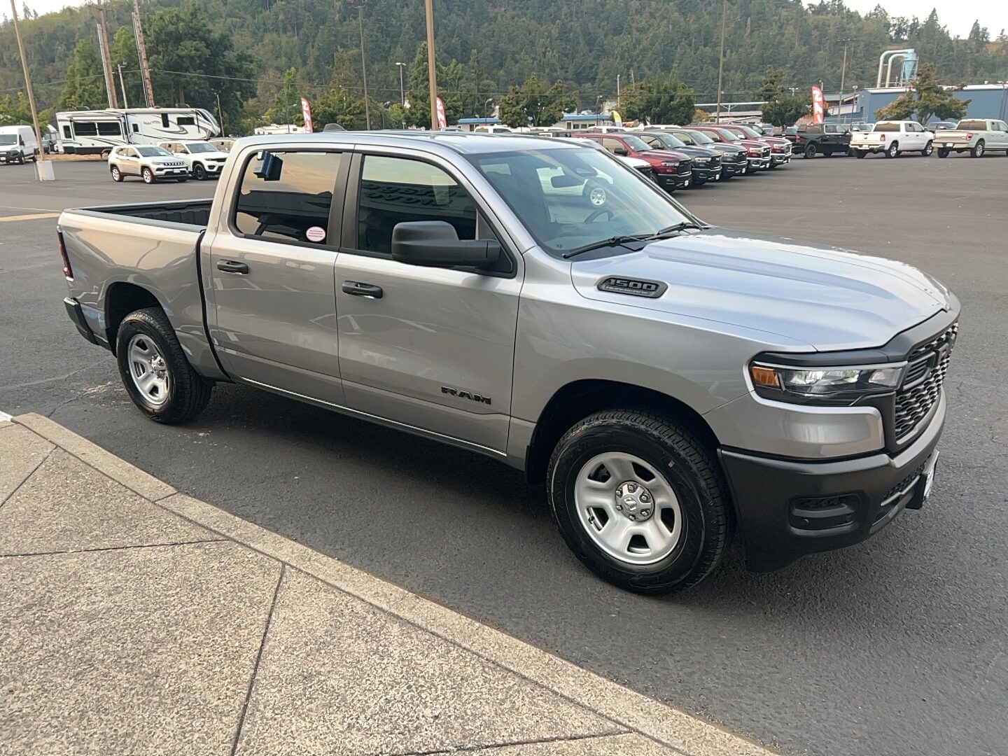 2026 Ram 1500 Tradesman photo 4