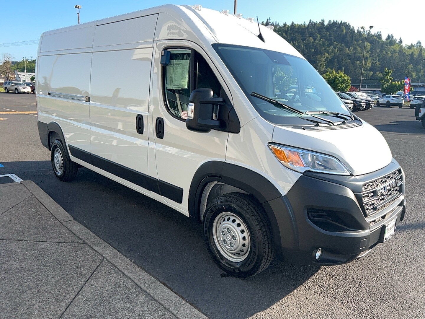 2025 Ram ProMaster 2500 photo 3