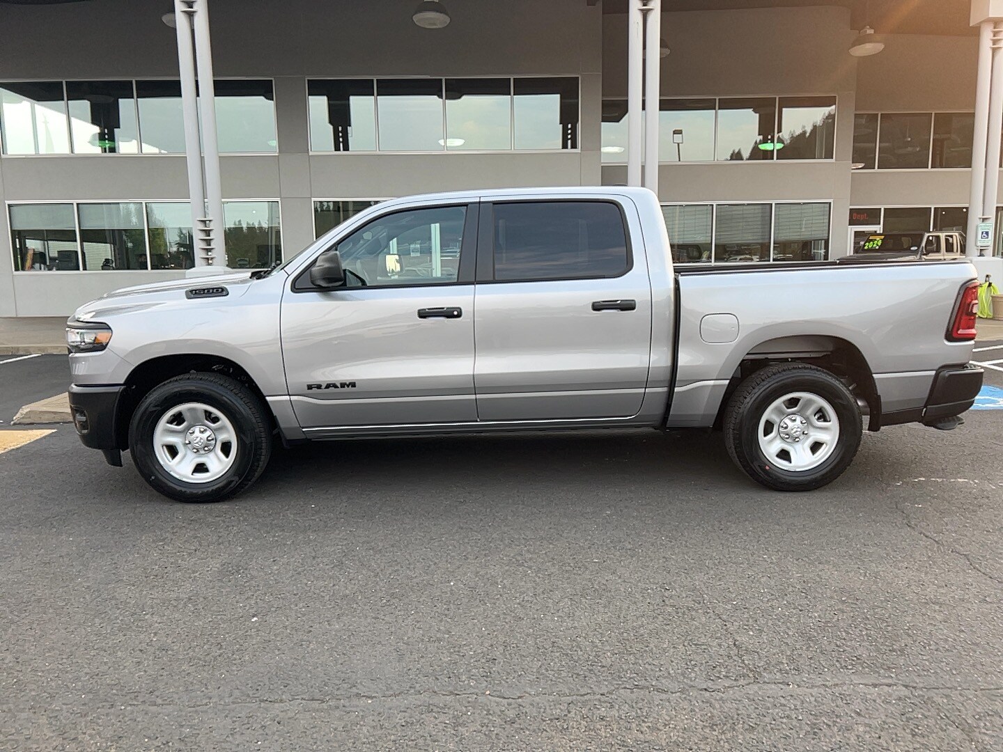 2026 RAM 1500 Tradesman - Photo 7