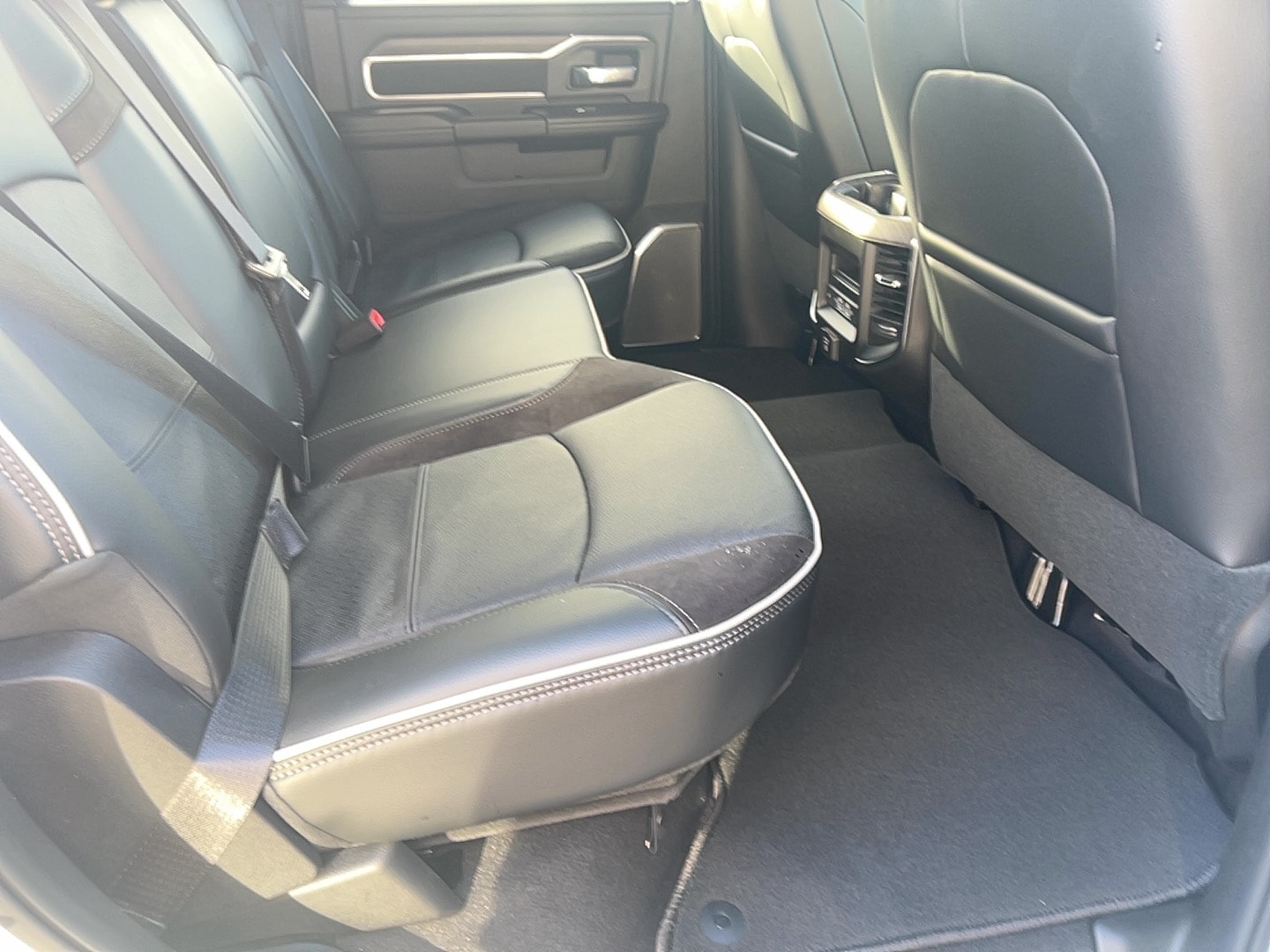 2026 RAM 2500 Laramie - Photo 32