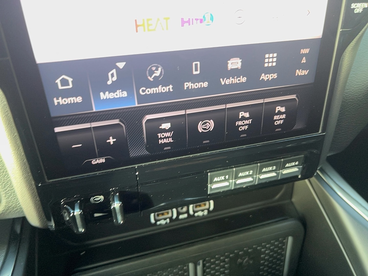 2026 RAM 2500 Laramie - Photo 44