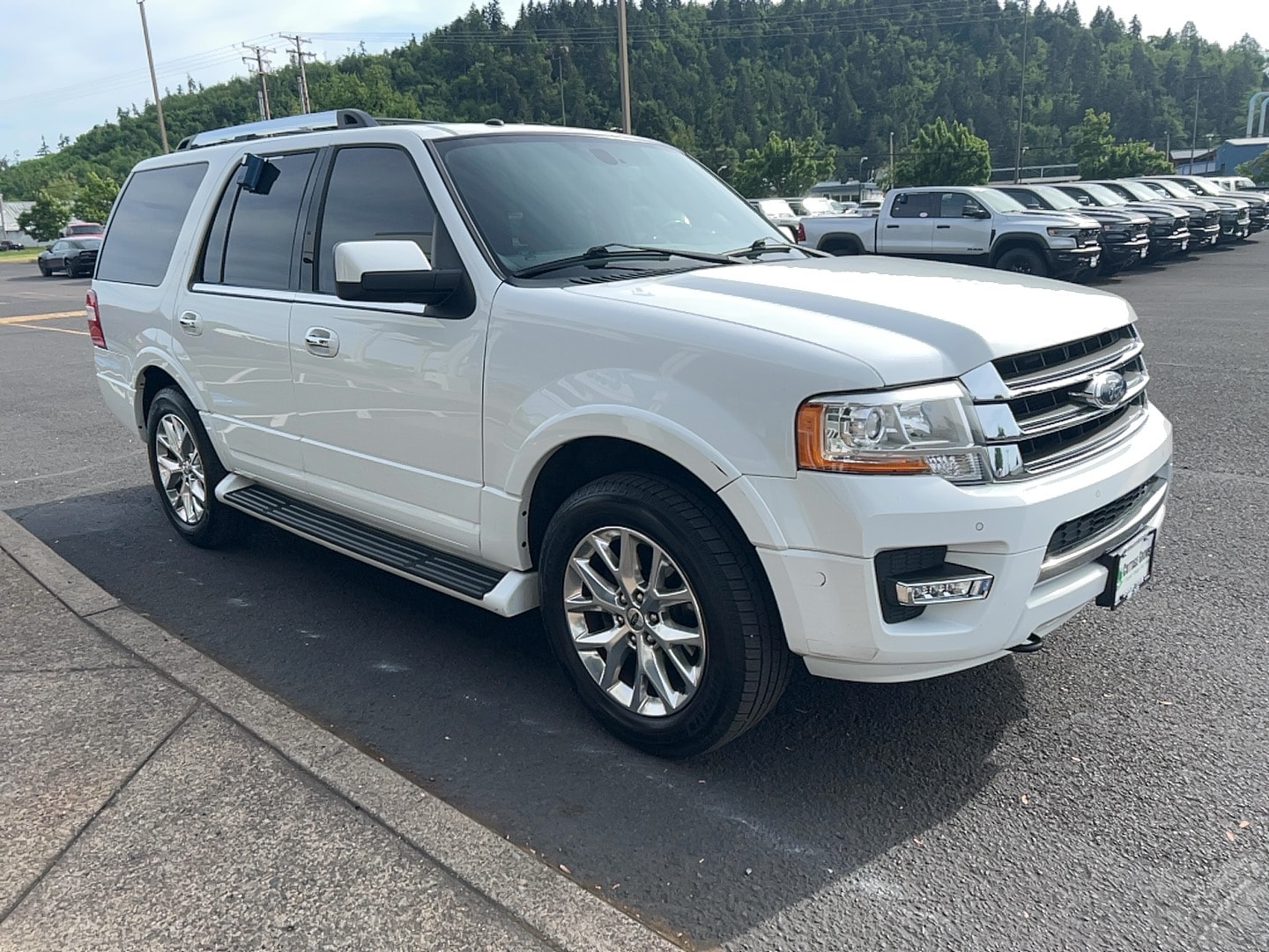 Used 2017 Ford Expedition Limited with VIN 1FMJU2AT8HEA61443 for sale in Cottage Grove, OR