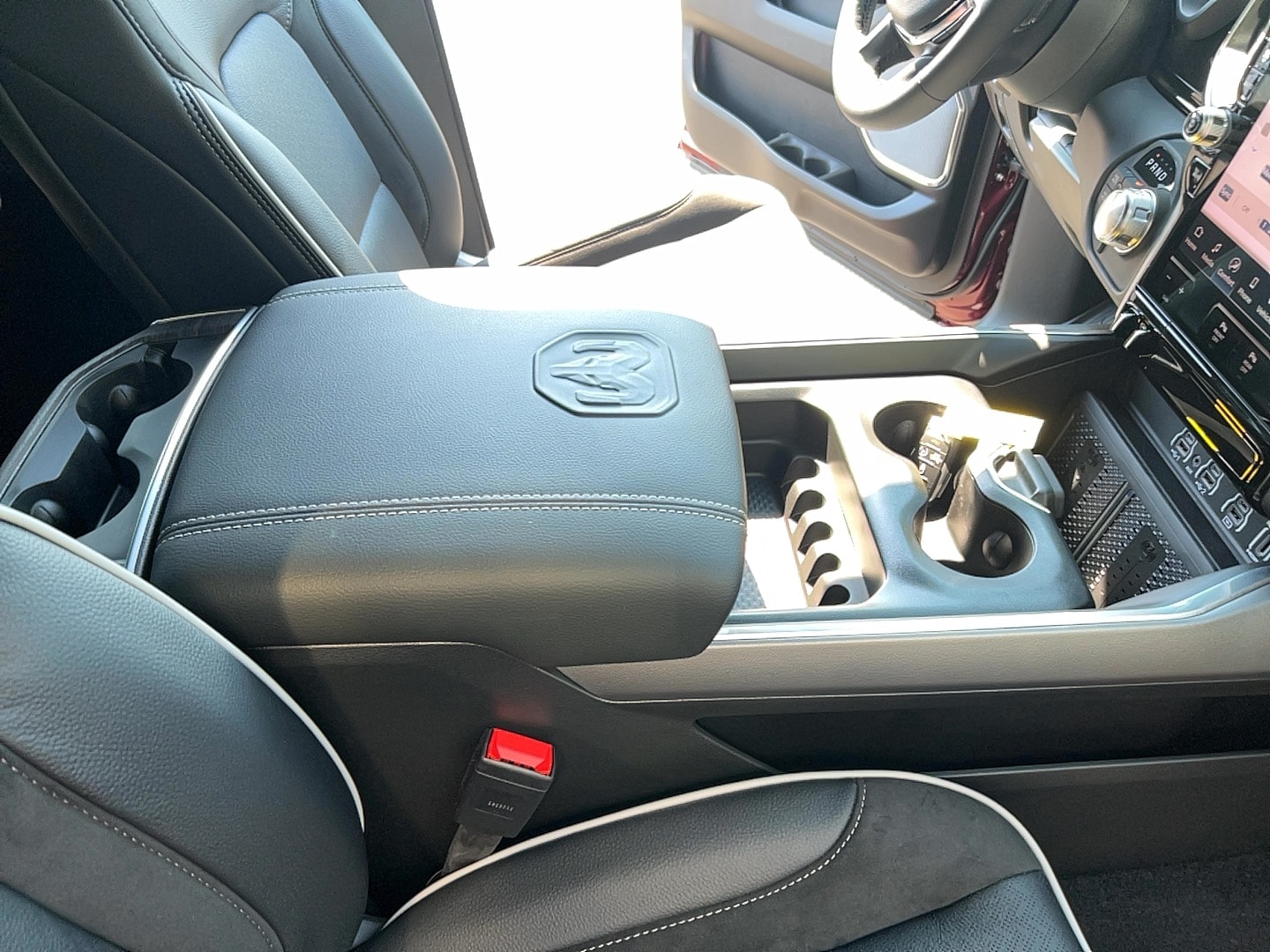 2026 RAM 1500 Laramie - Photo 36