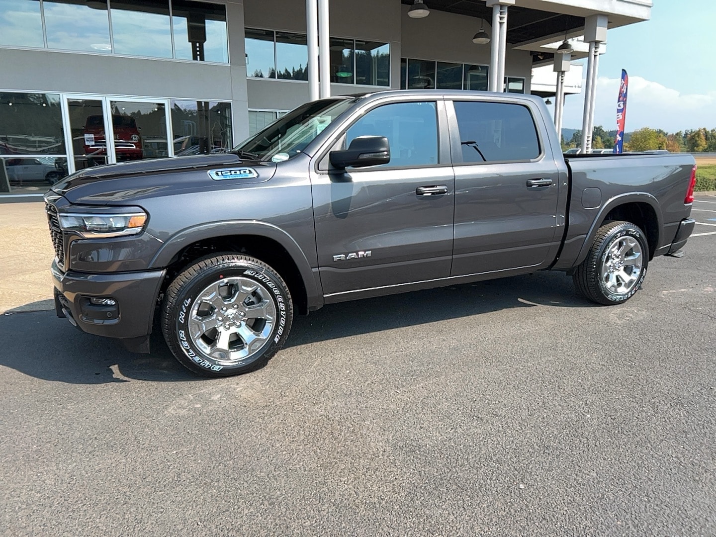 2025 Ram 1500 BIG HORN CREW CAB 4X4 5'7 BOX