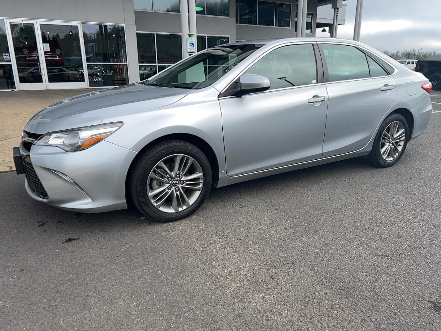 2017 Toyota Camry SE