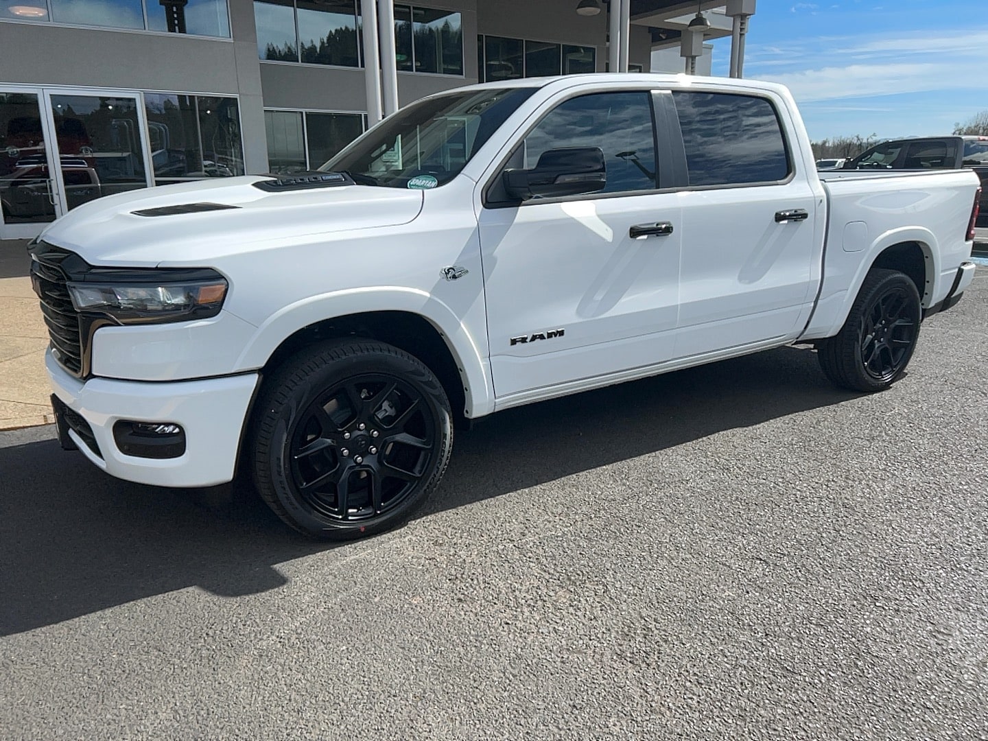 2026 RAM 1500 Laramie 4x4 Crew Cab 5'7's photo