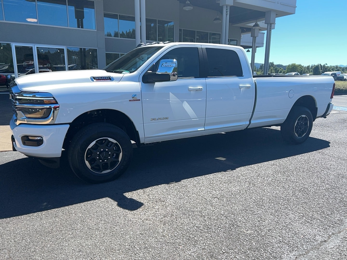 2026 RAM 3500 Laramie 4X4 Crew Cab LWB's photo