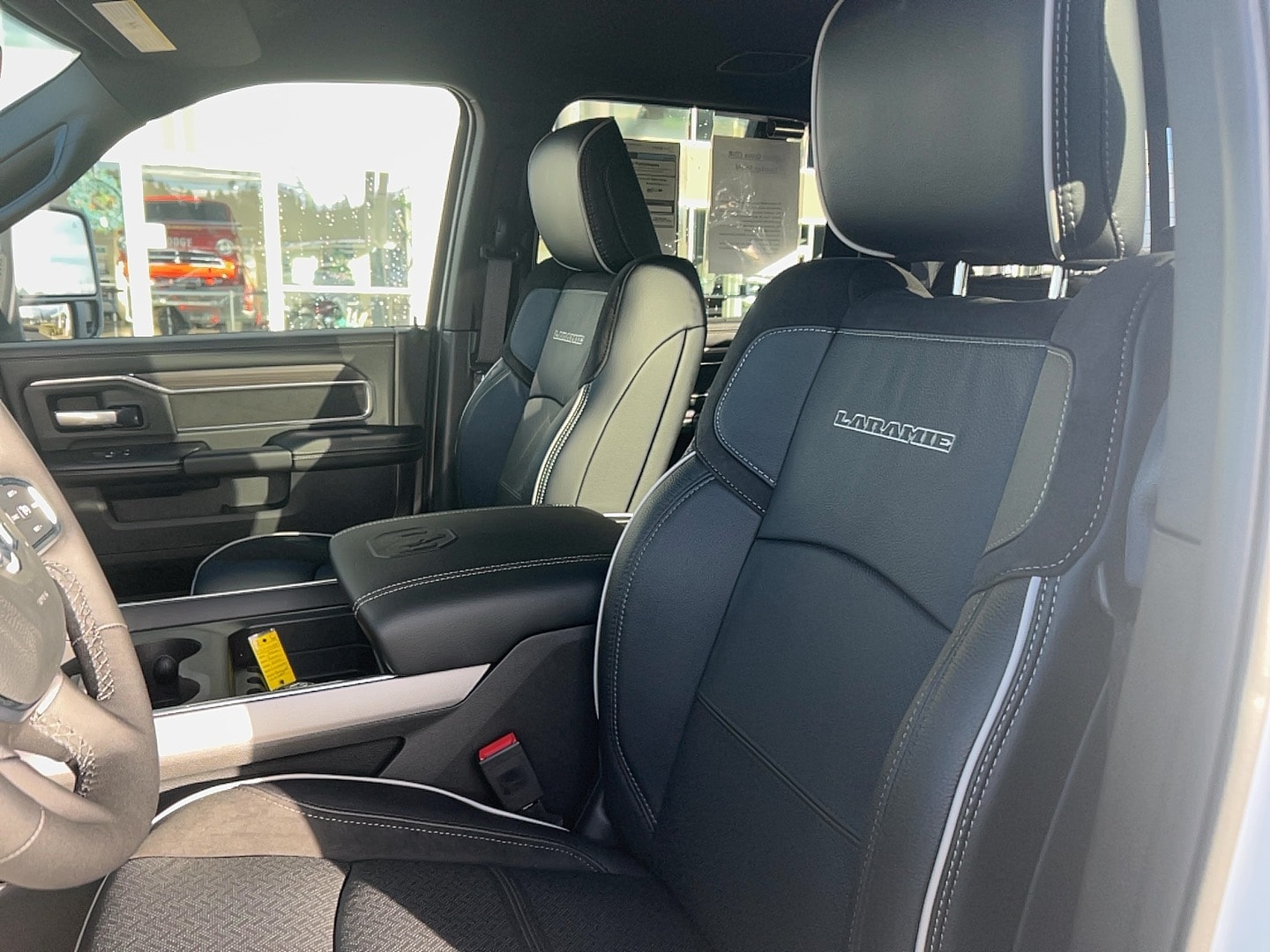 2026 RAM 2500 Laramie - Photo 23