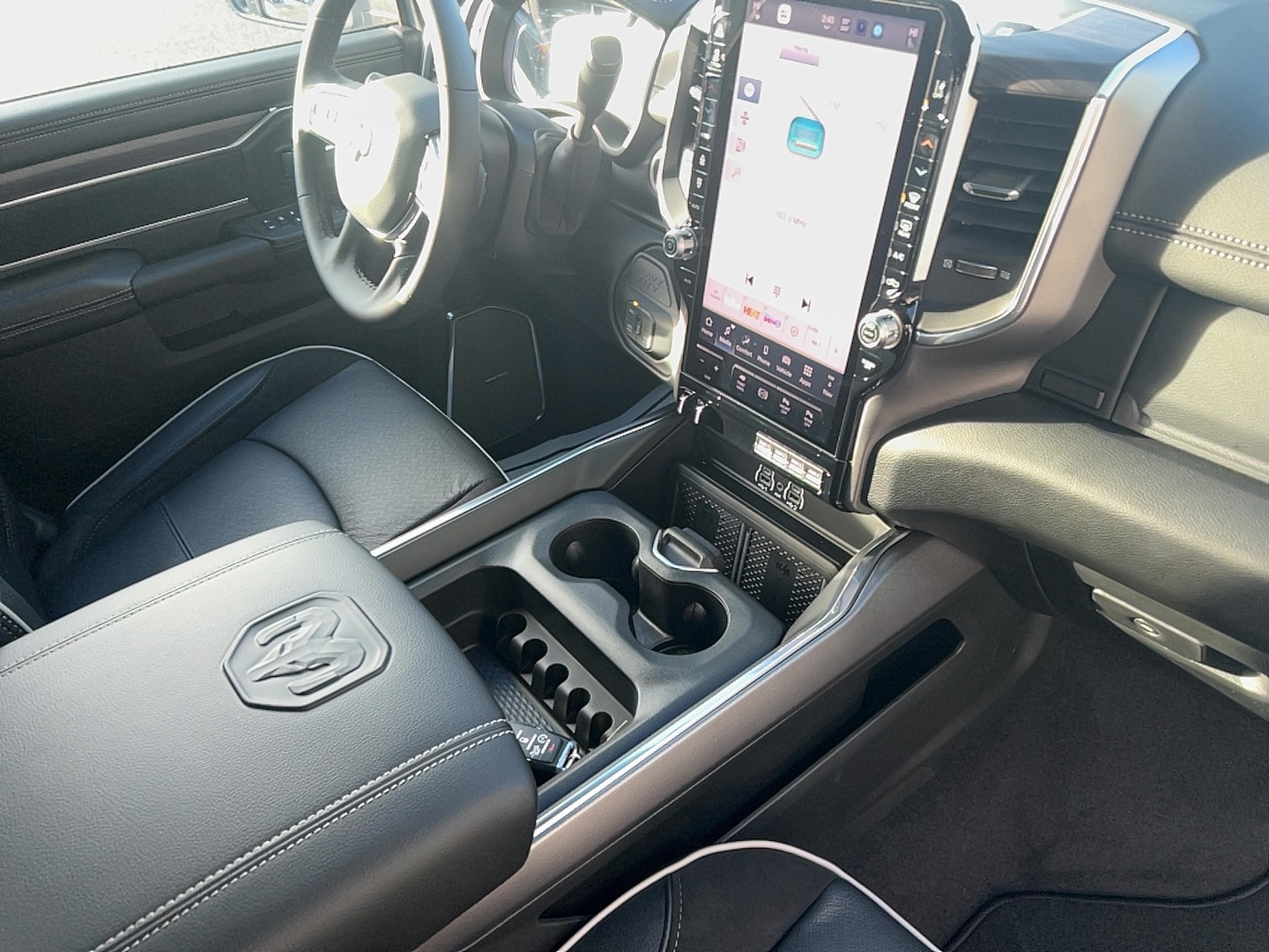 2026 RAM 2500 Laramie - Photo 37