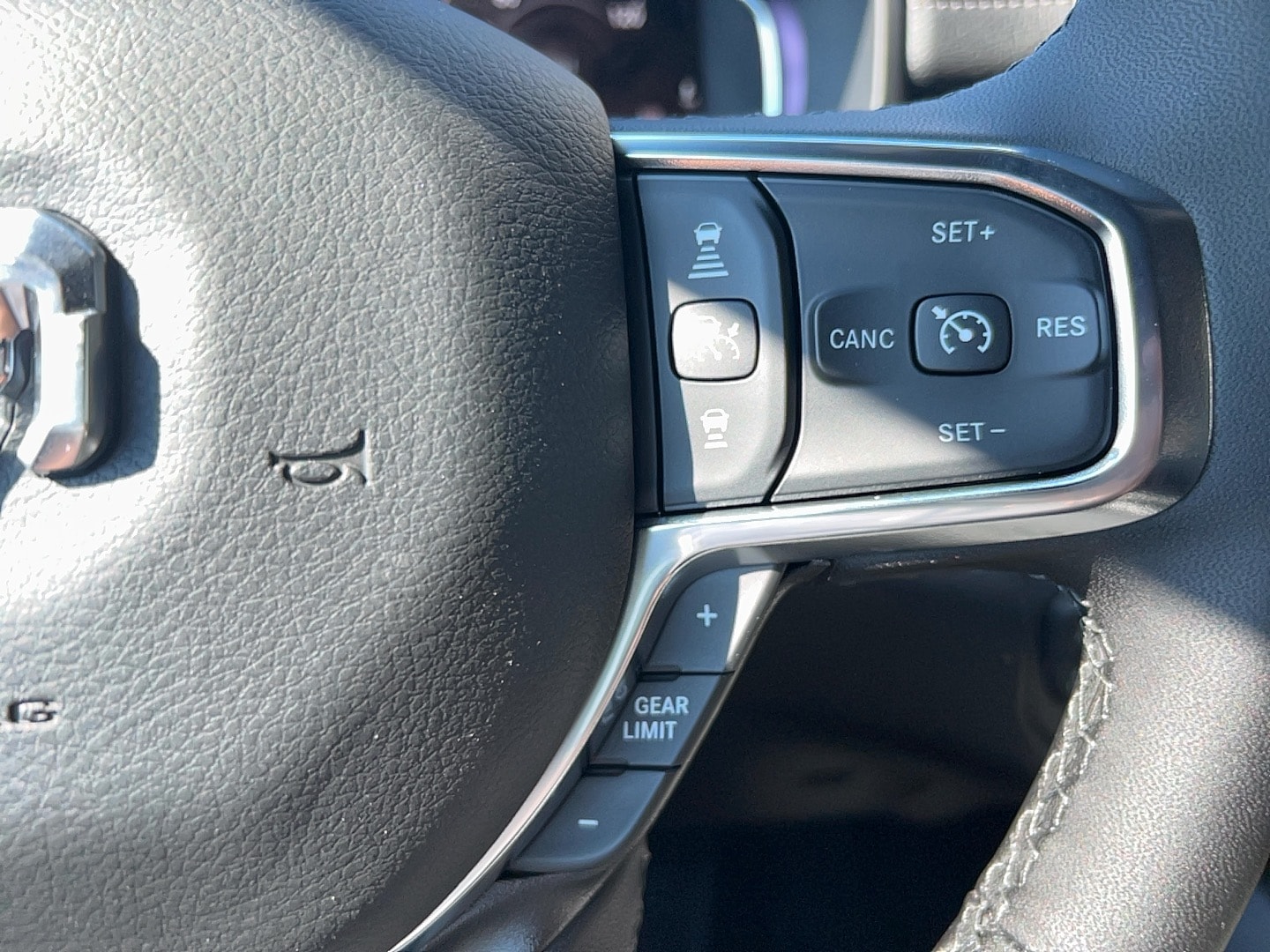 2026 RAM 1500 Laramie - Photo 42