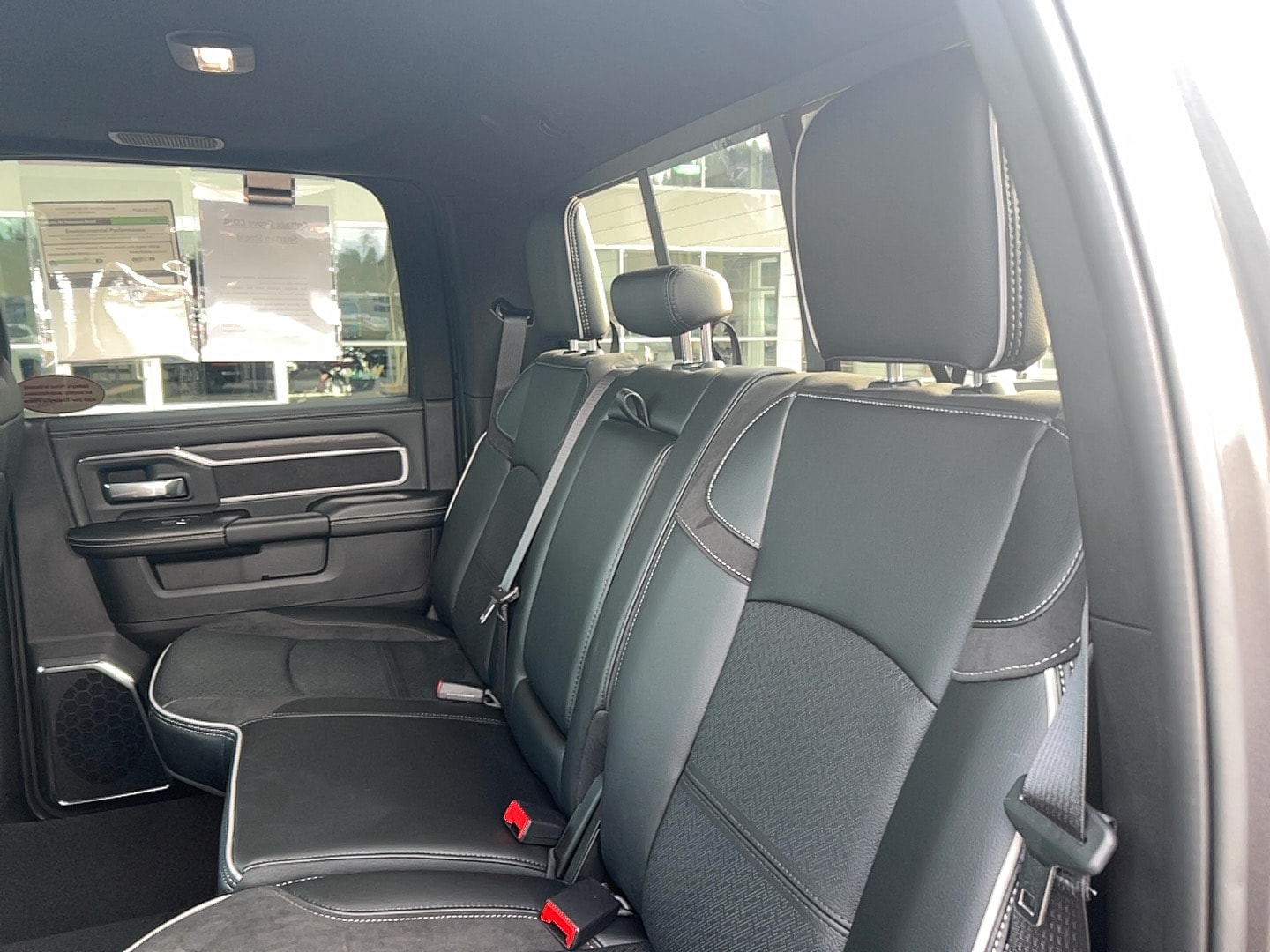 2026 RAM 2500 Laramie - Photo 28