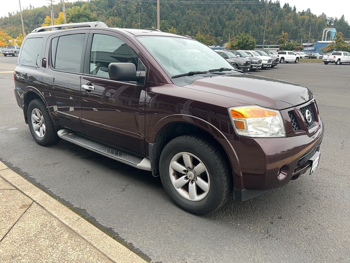 2013 Nissan Armada SV photo 3
