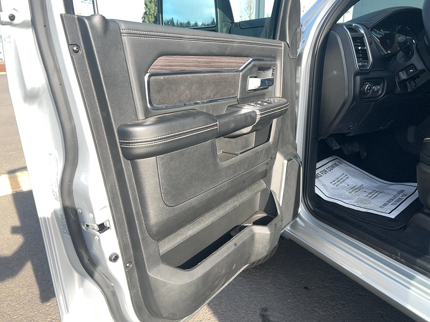 2026 RAM 2500 Laramie - Photo 29